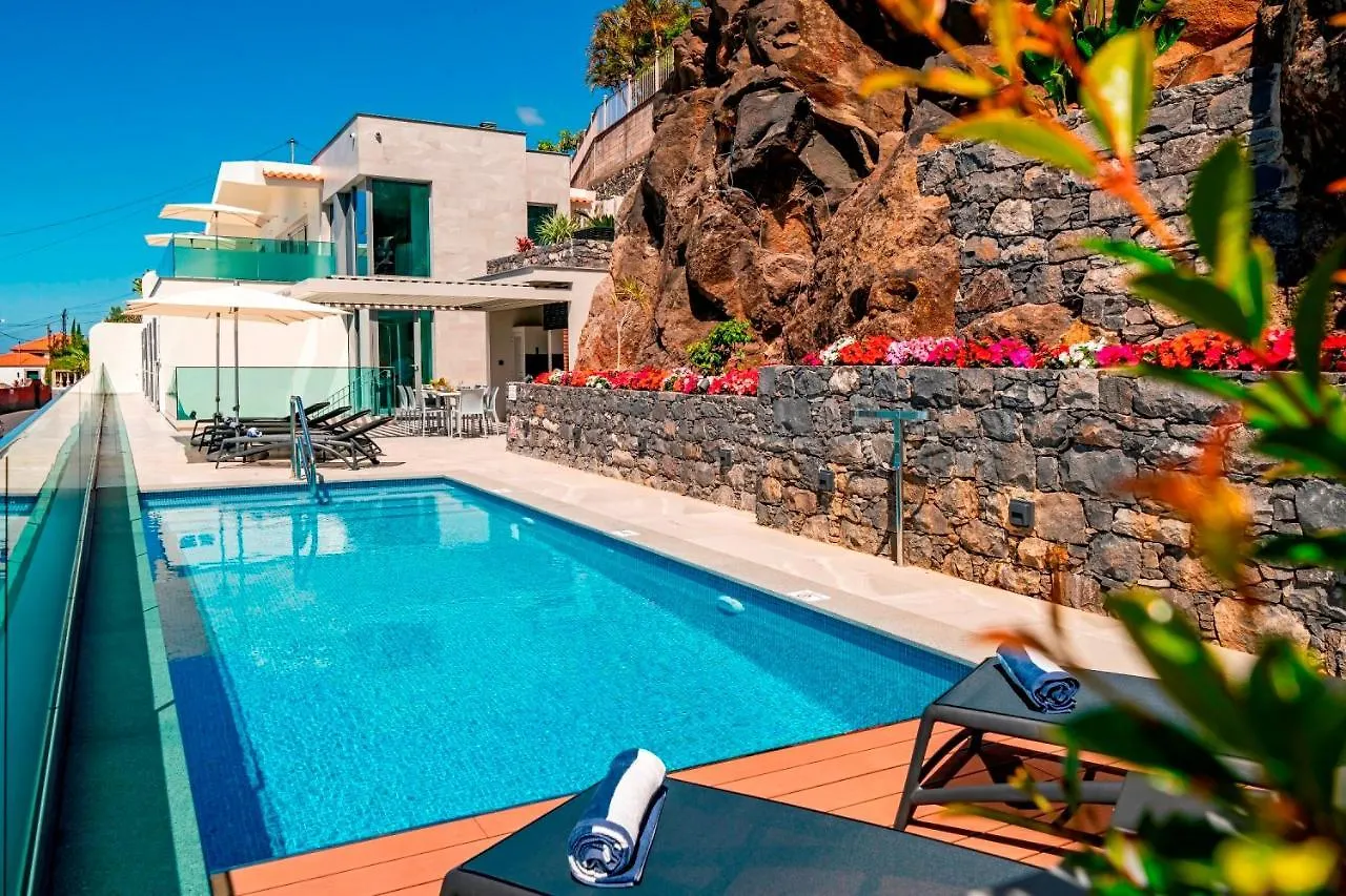 Ourmadeira - Grandview, Contemporary Apartment Funchal   Funchal (Madeira)