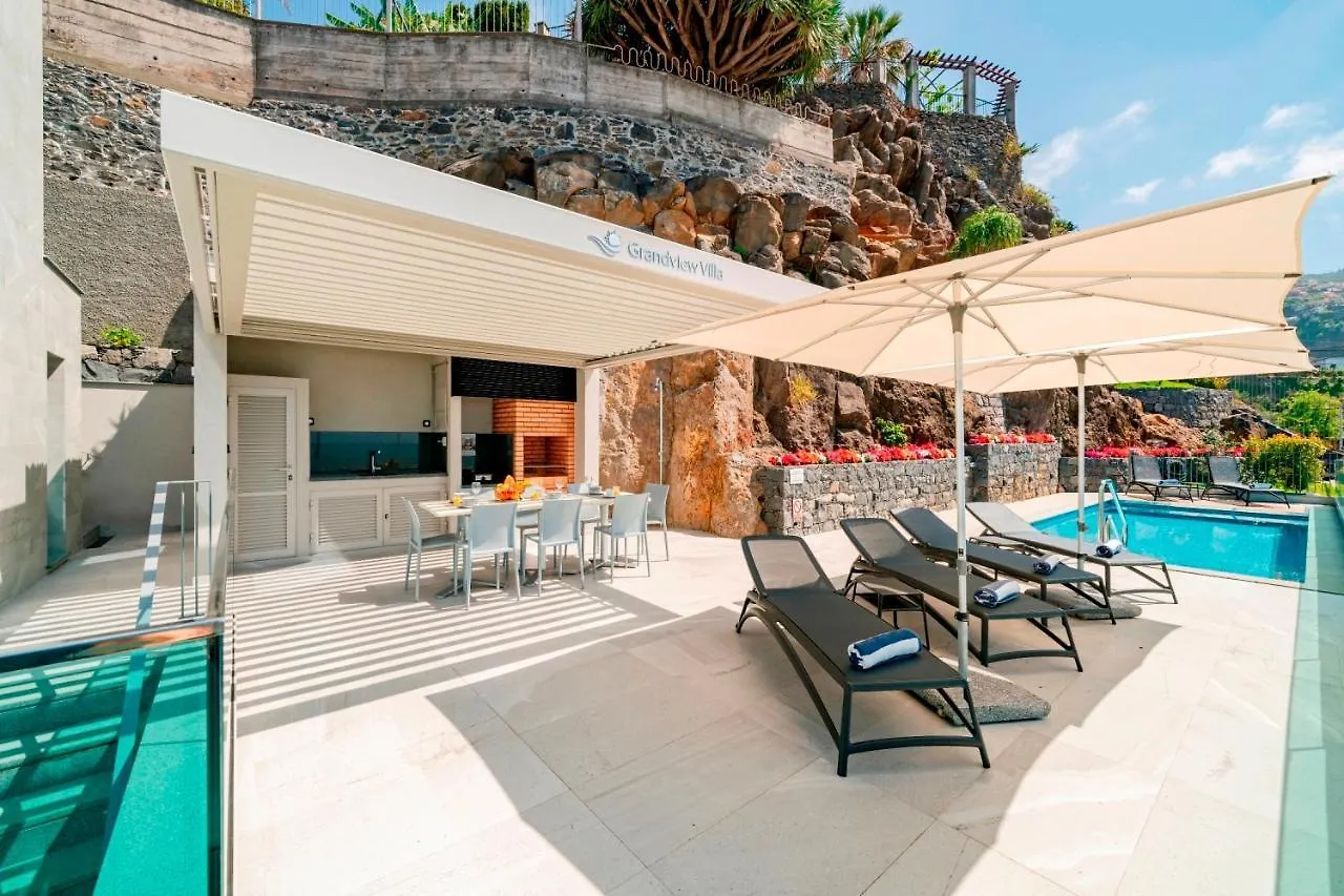 Ourmadeira - Grandview, Contemporary Apartment Funchal  Funchal (Madeira)