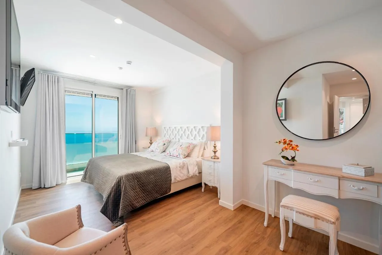 Ourmadeira - Grandview, Contemporary Apartment Funchal